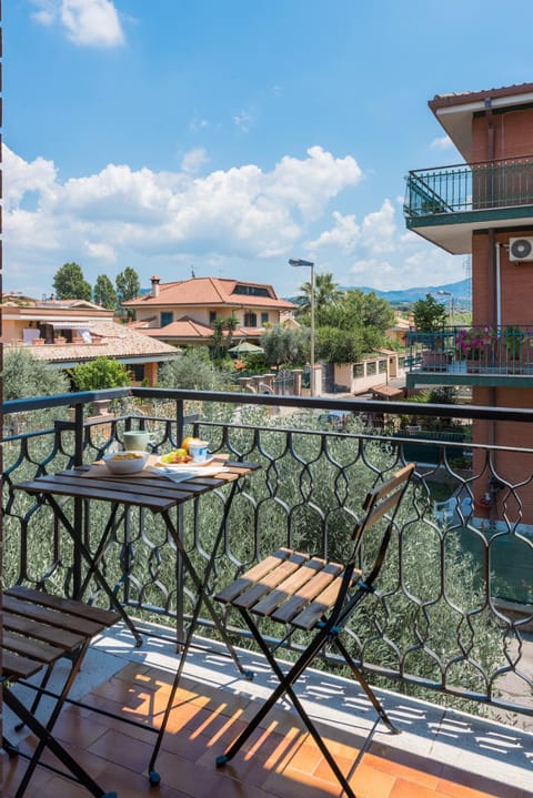 Travelershome Ciampino Rooms Bed and Breakfast in Rome