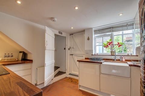 Sweet & cosy 10 Bridewell Cottage with parking available upon request Haus in Bury Saint Edmunds