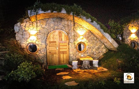 Mộc Châu Hobbiton Bed and Breakfast in Laos