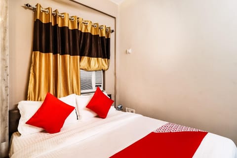 OYO Kuber Residency Near Birla Mandir Hotel in Kolkata