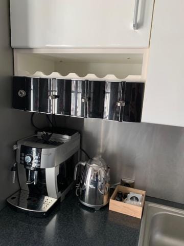 Coffee/tea facilities, Kitchen or kitchenette