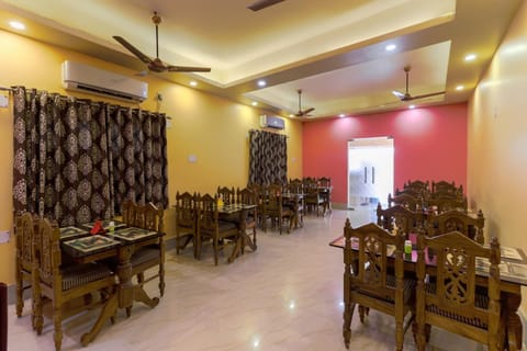 OYO Subham Lodge Hotel in West Bengal