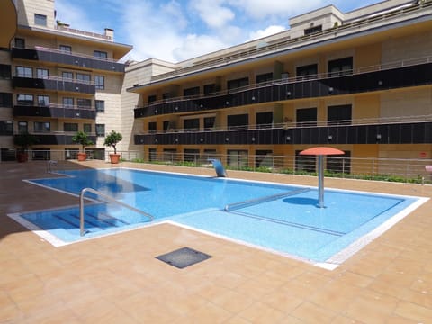 Property building, Swimming pool