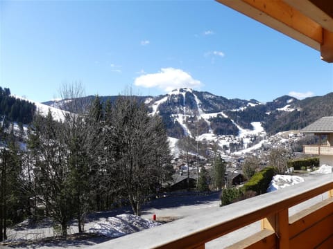 Nearby landmark, Day, Natural landscape, Winter, View (from property/room), Balcony/Terrace, Mountain view