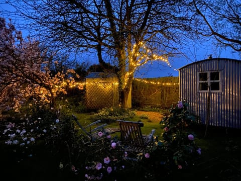 The Wayside Shepherd Hut House in New Forest District