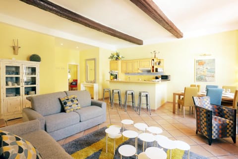 FONTAINE - CHARMING PROVENCAL, Clim, 6 GUEST, OLD TOWN NICE Apartment in Nice