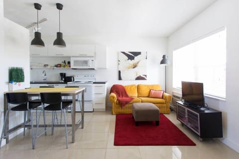 Lambert family beach apartments - unit 1 Condo in Fort Lauderdale