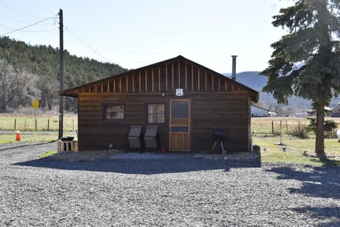 Chinook Cabins & RV Park Camping /
Complejo de autocaravanas in South Fork