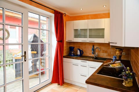 Kitchen or kitchenette, dishwasher, pet friendly, stove, toaster