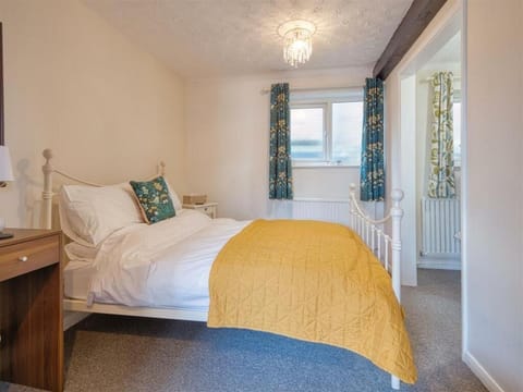 Little Park Holiday Homes Self Catering Cottages 1 & 2 bedrooms available close to Tutbury Castle House in South Derbyshire District