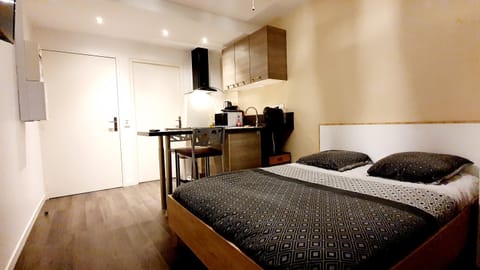 Le studio Cosy d'Angelique et David avec Parking Apartment in Île-de-France