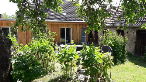 Property building, Patio, Garden