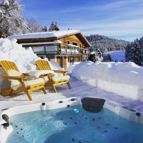 Property building, Winter, Sauna, Spa and wellness centre/facilities