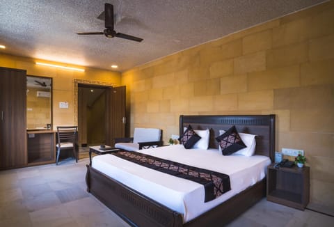 Hotel Akashdeep - Located City Centre Hotel in Sindh