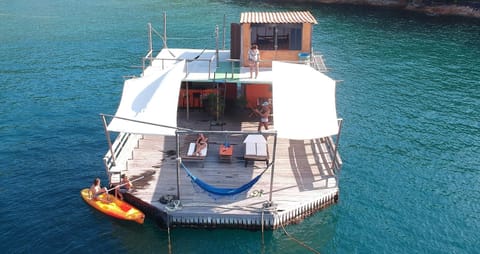Casa Flutuante Ilha Grande Rj Docked boat in Angra dos Reis