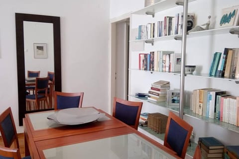 Comfy central flat Condo in Thessaloniki