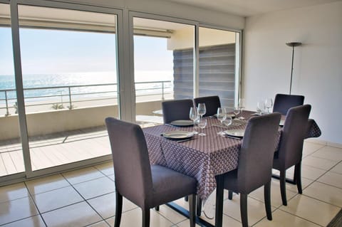 Balcony/Terrace, Living room, Dining area, Sea view