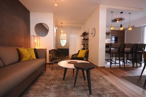 Le Matignon - Design apartment facing Lake Annecy Apartment in Annecy