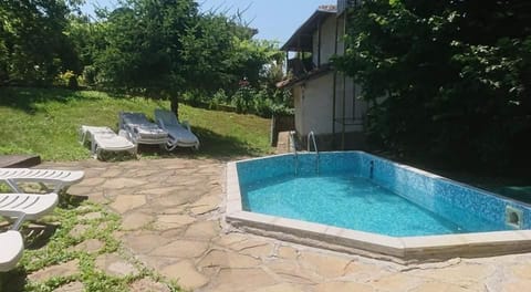 Вила Чевермето Bed and Breakfast in Veliko Tarnovo Province, Bulgaria