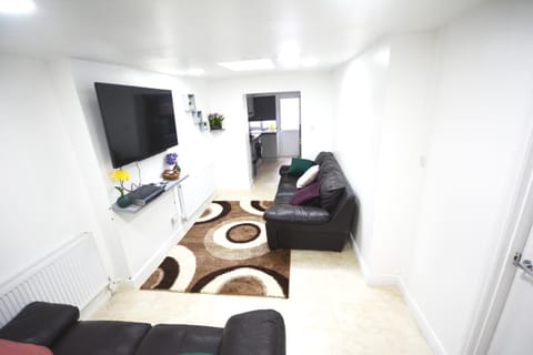 Communal lounge/ TV room, Living room