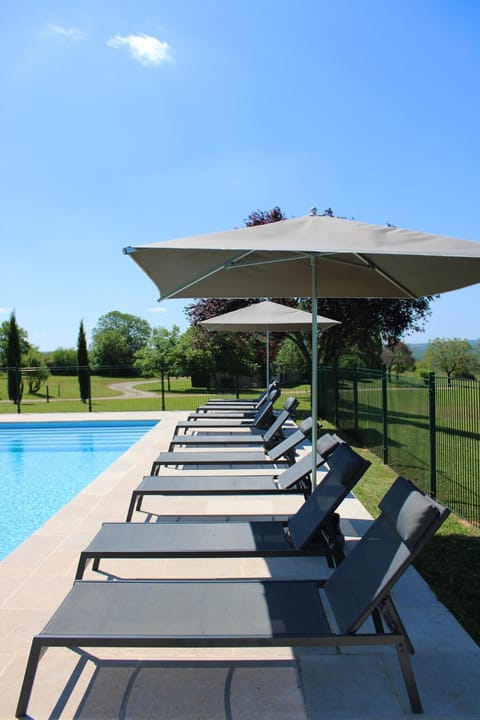 Pool view, Swimming pool, sunbed