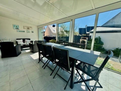 Maison lumineuse à Quiberon, 90m², avec cour, proche plage, 6 pers., WiFi, animaux acceptés, classée 3* - FR-1-478-76 Villa in Quiberon