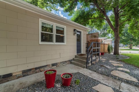 Italian Style in Old Town with Private Hot Tub House in Fort Collins