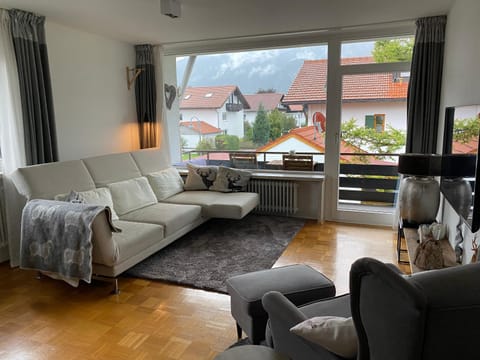 Ludwigslust - Ferienappartement mit Bergblick Apartamento in Schwangau