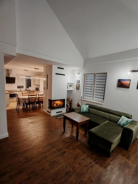 Dom pod Lasem House in Pomeranian Voivodeship