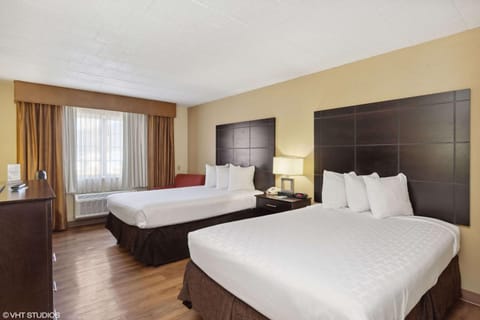 Quality Inn & Suites Hotel in Shenandoah Valley
