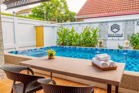Pattaya Private Villa - Pool,Sauna,Snooker,BBQ Chalet in Pattaya City