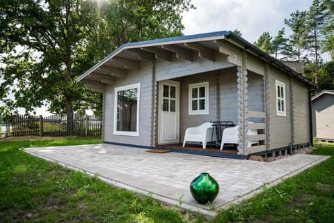 OZO RiverSide wooden cottage in Jurmala Casa in Jūrmala