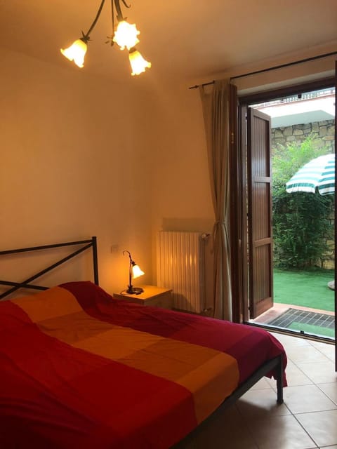 Bedroom, Garden view