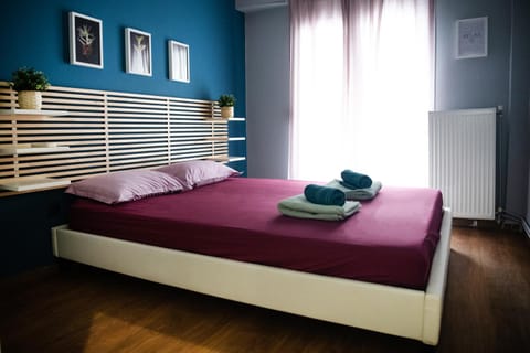 Property building, Bed, Photo of the whole room, Bedroom