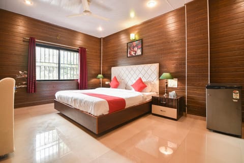 OYO Sai Prasad Resort Hotel in Maharashtra