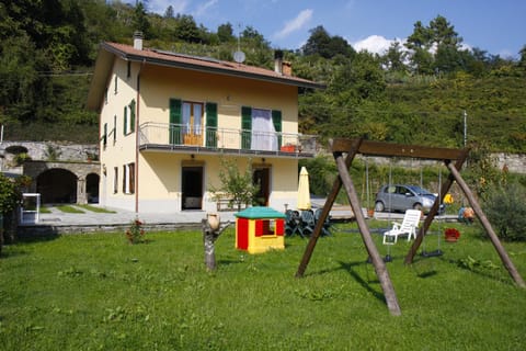 Day, Children play ground