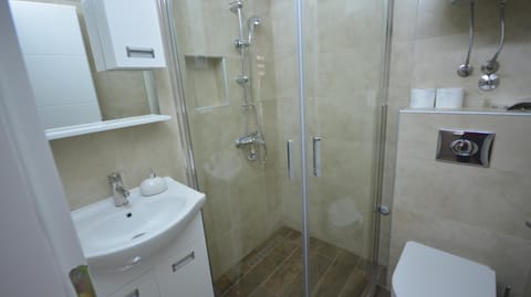 Shower, Bathroom