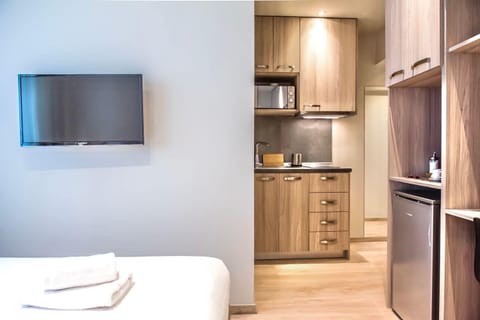 Bed, Kitchen or kitchenette