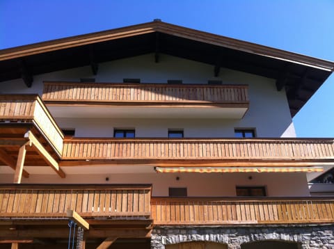 Property building, Balcony/Terrace