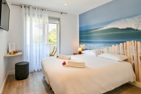 Logis Les Vagues Hotel in Biscarrosse