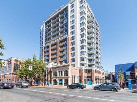 Sparkling Gem, Brand New Condo In The Heart Of The City Condo in Victoria