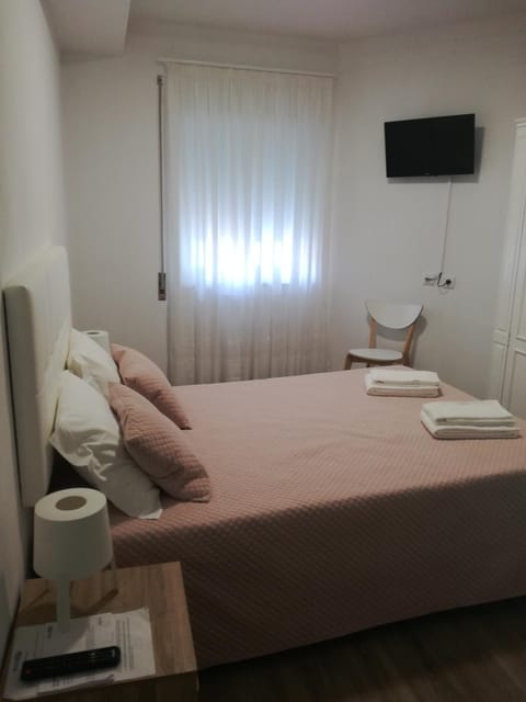 Baixinho Guest House Bed and Breakfast in Vila Praia de Ancora