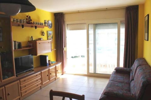 BRAVAHOLIDAYS-250-Poblet Apartment in Blanes