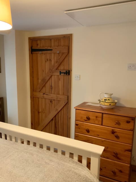 woodpecker cottage at frog trotters cottages House in Cotswold District