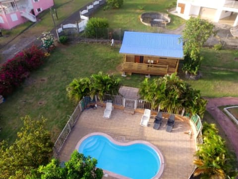 Maison d'une chambre avec vue sur la mer piscine partagee et jardin a Bouillante a 1 km de la plage Maison in Bouillante