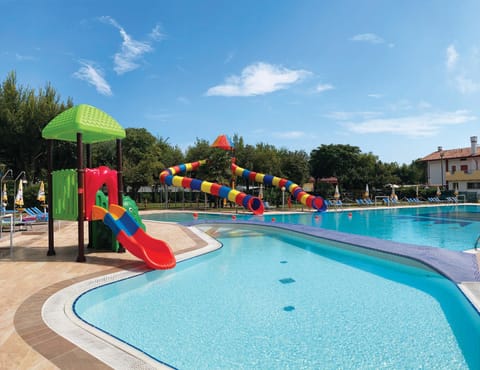 Aqua park, Swimming pool
