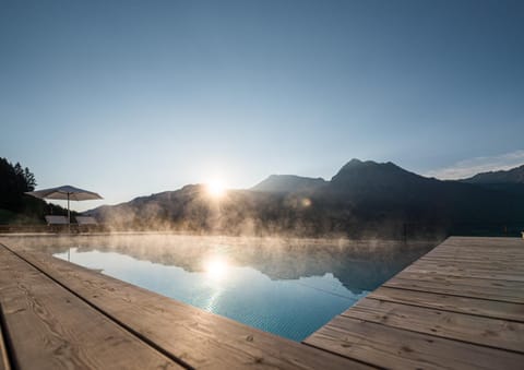 Swimming pool, Sunrise