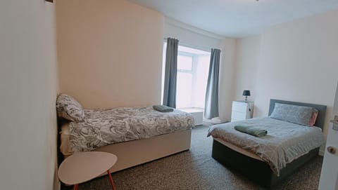 Bed, Bedroom, wardrobe