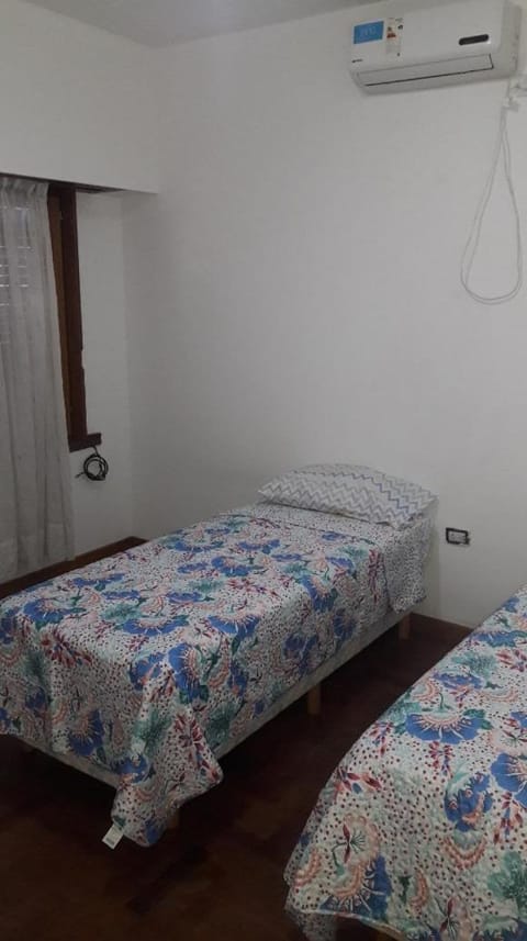 Departamento centrico y amplio, 6 personas, NQN. Condo in Neuquen