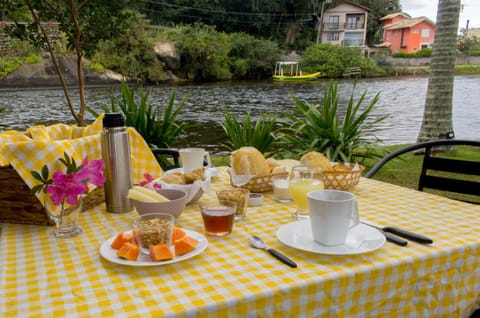 Pousada Quinta da Margem Alojamiento y desayuno in Florianopolis